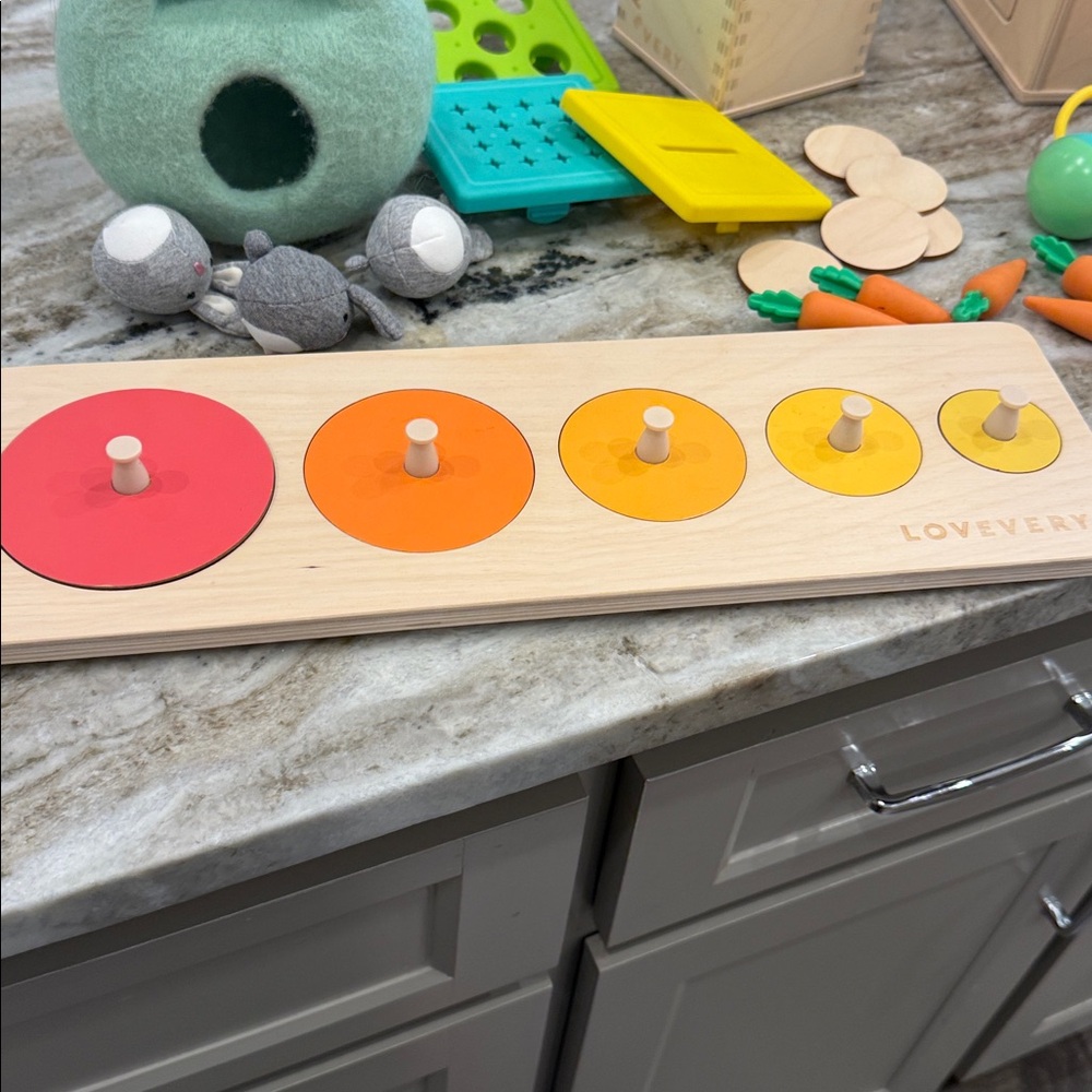 The Babbler Play Kit Lovevery Months 13, 14, and 15 

All original COMPLETE KIT - Picture 4 of 12